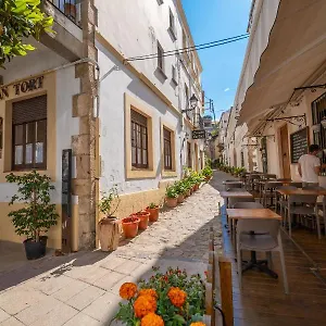 hostal-can-tort.catalonia-hotels.com/