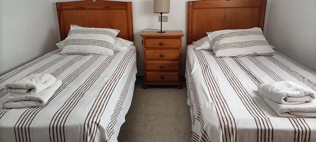 Gota De Mar Hostel Los Abrigos Spanje